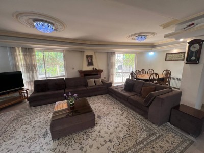 ویلای پنج خوابه با میز بیلیارد ویلای پنج خوابه با میز بیلیارد