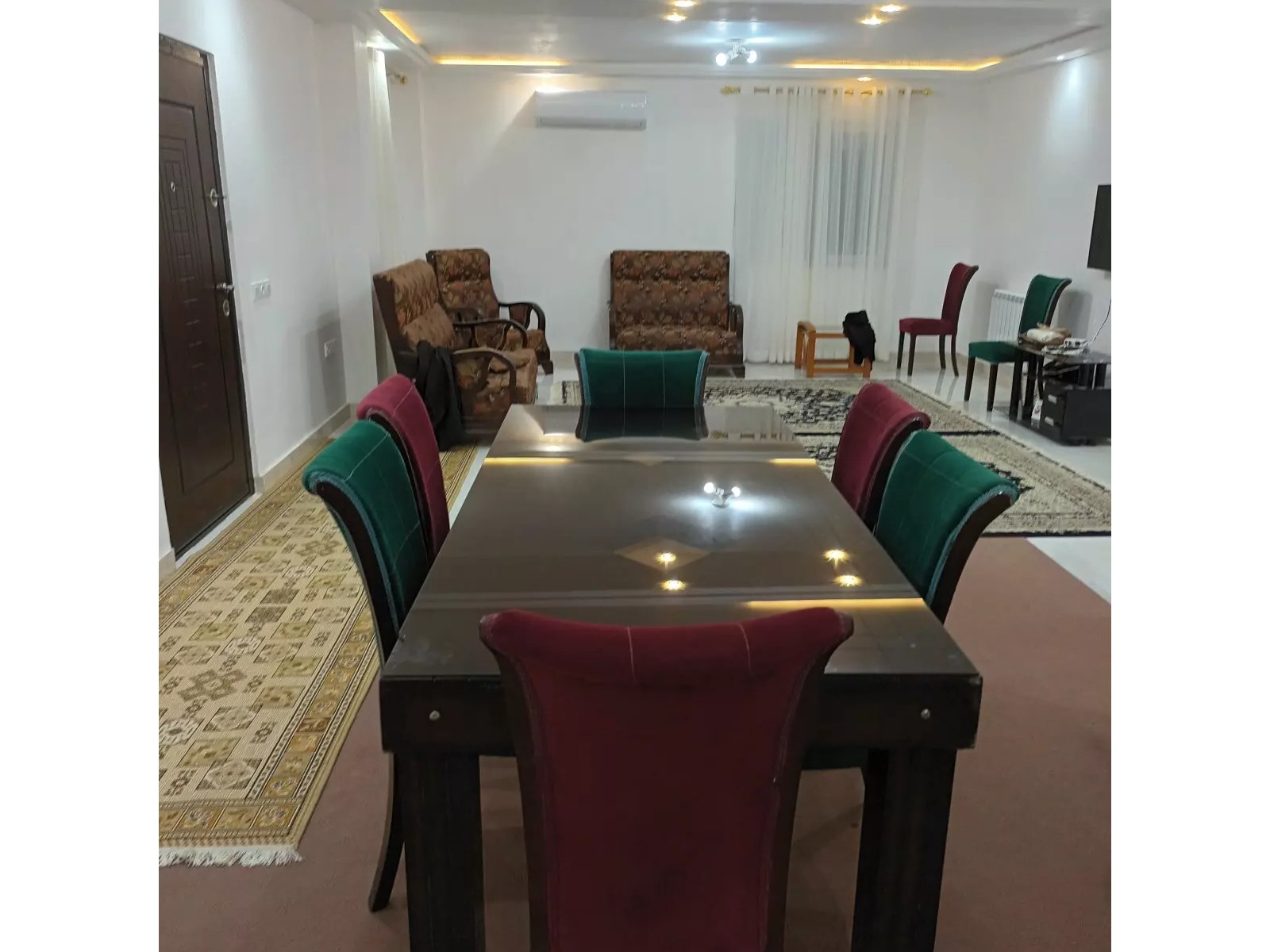 میزناهارخوری