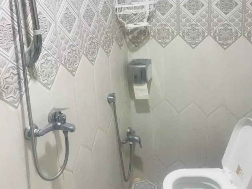 سرویس بهداشتی و حمام