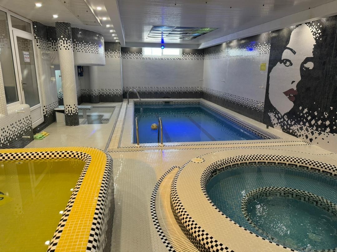 استخر استخر