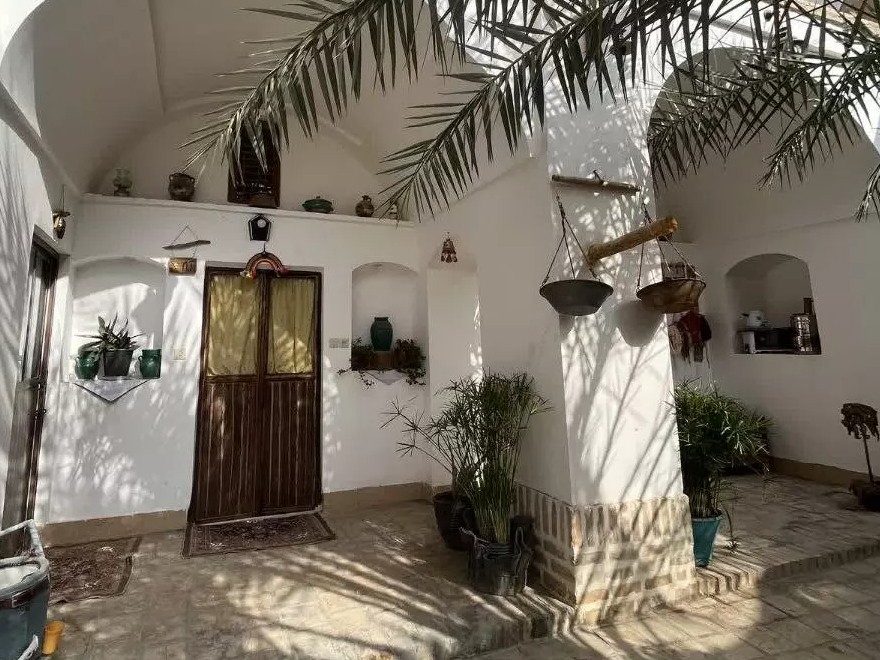 حیاط