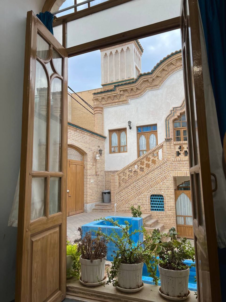 نمای ساختمان