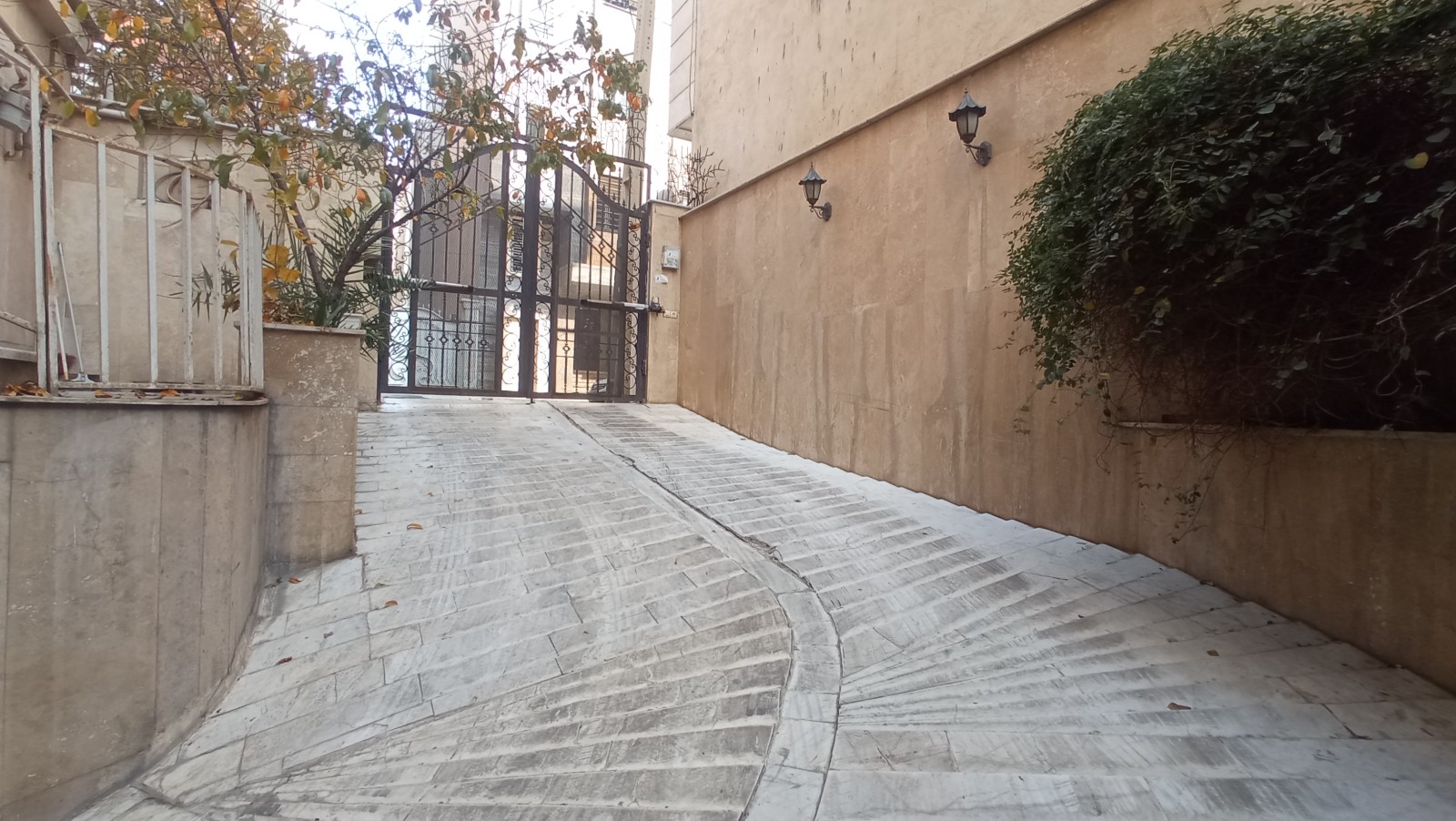 ورودی اقامتگاه