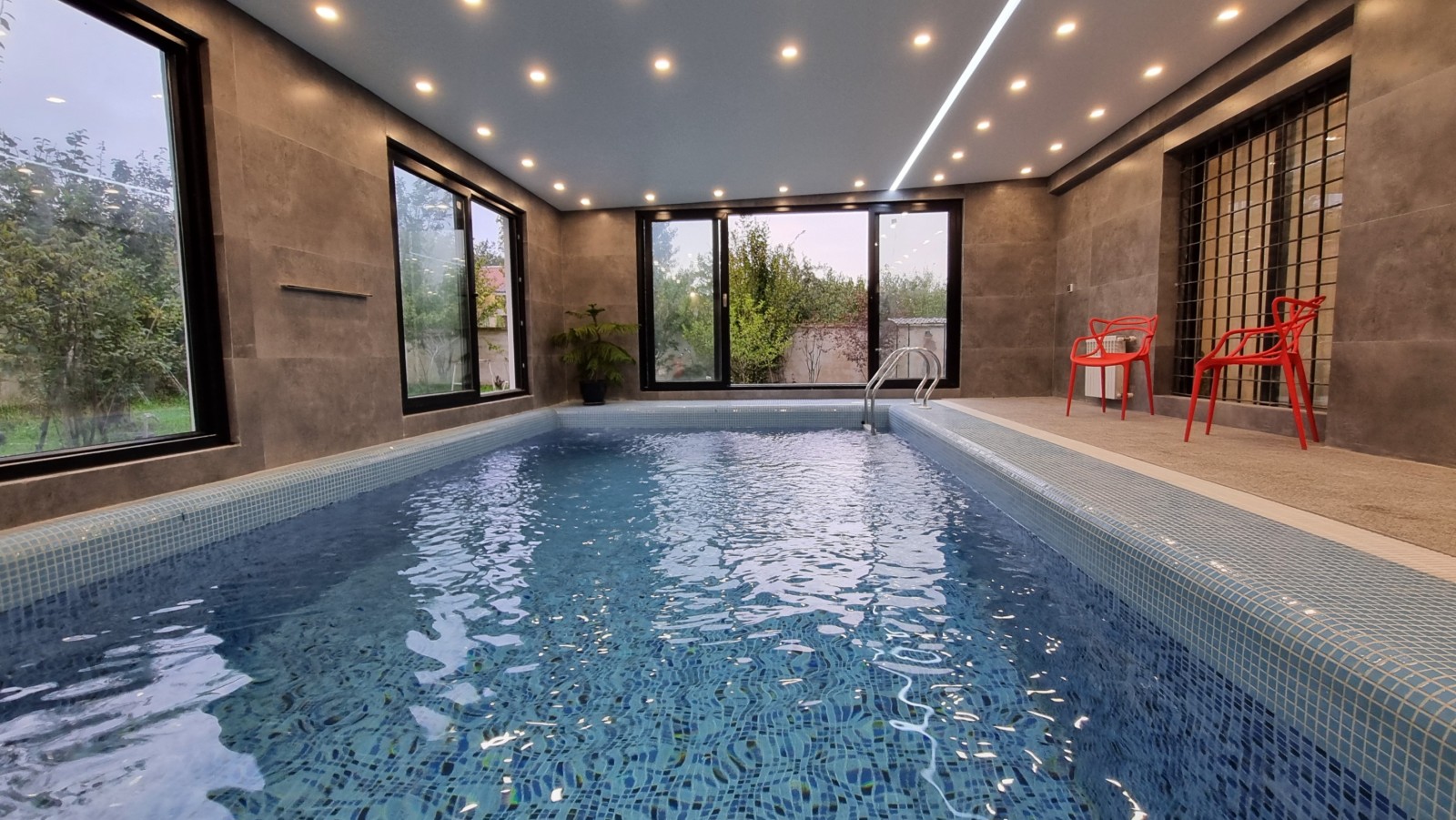 استخر استخر