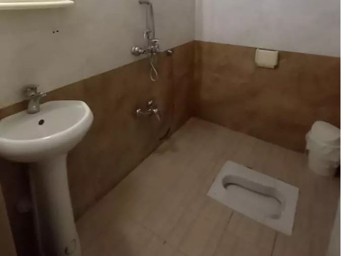 سرویس بهداشتی و حمام سرویس بهداشتی و حمام