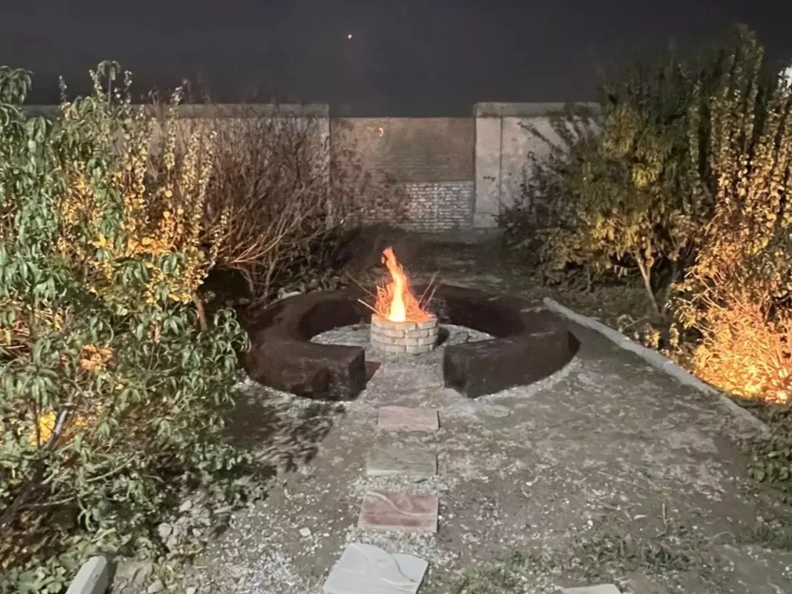 حیاط