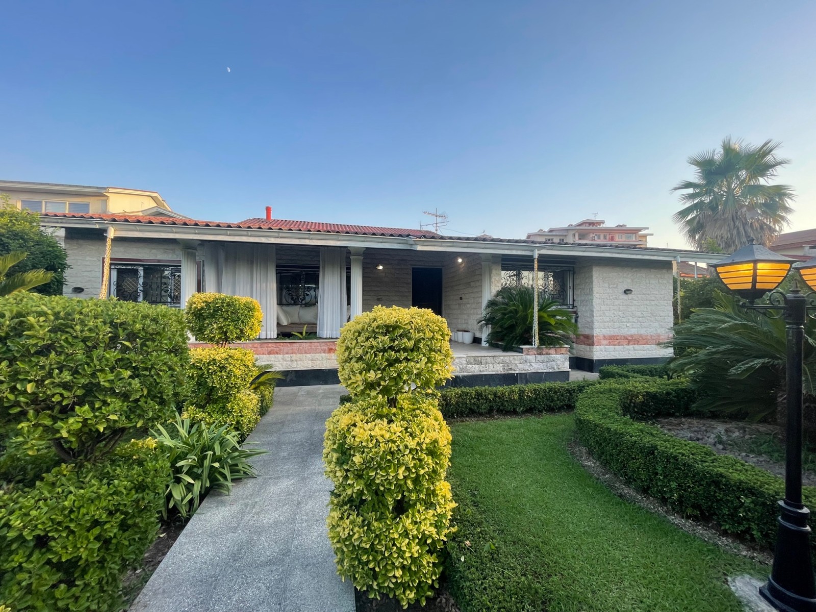 نمای ساختمان نمای ساختمان