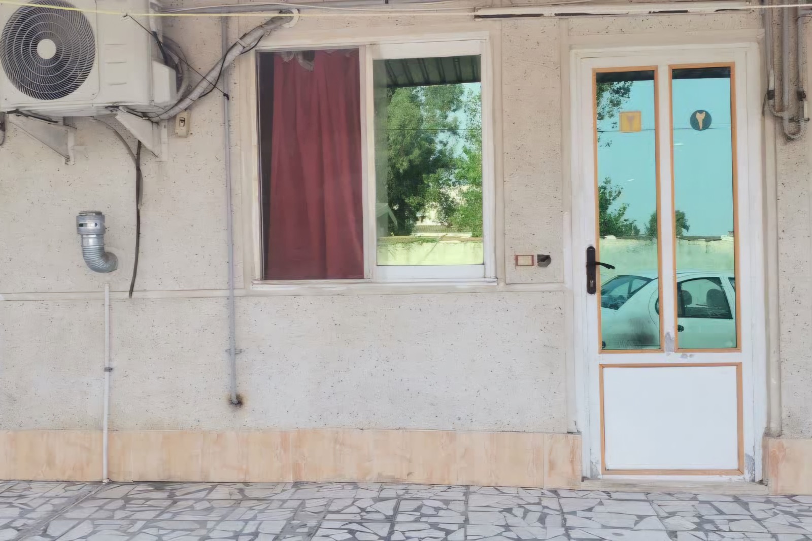 ورودی اقامتگاه