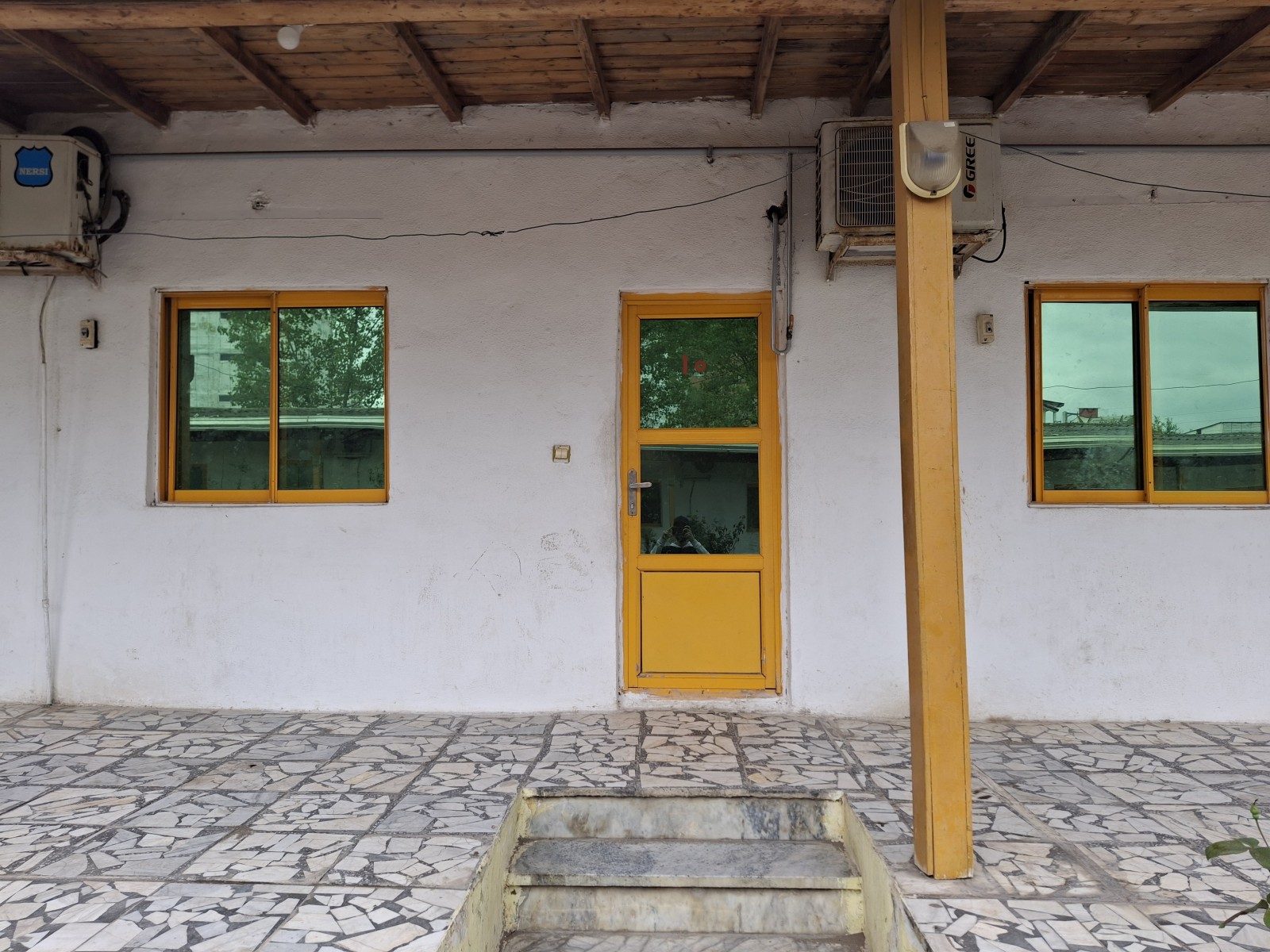 ورودی اقامتگاه