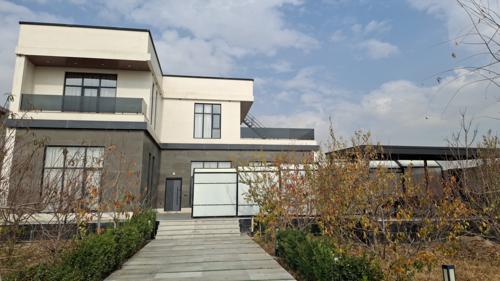نمای ساختمان
