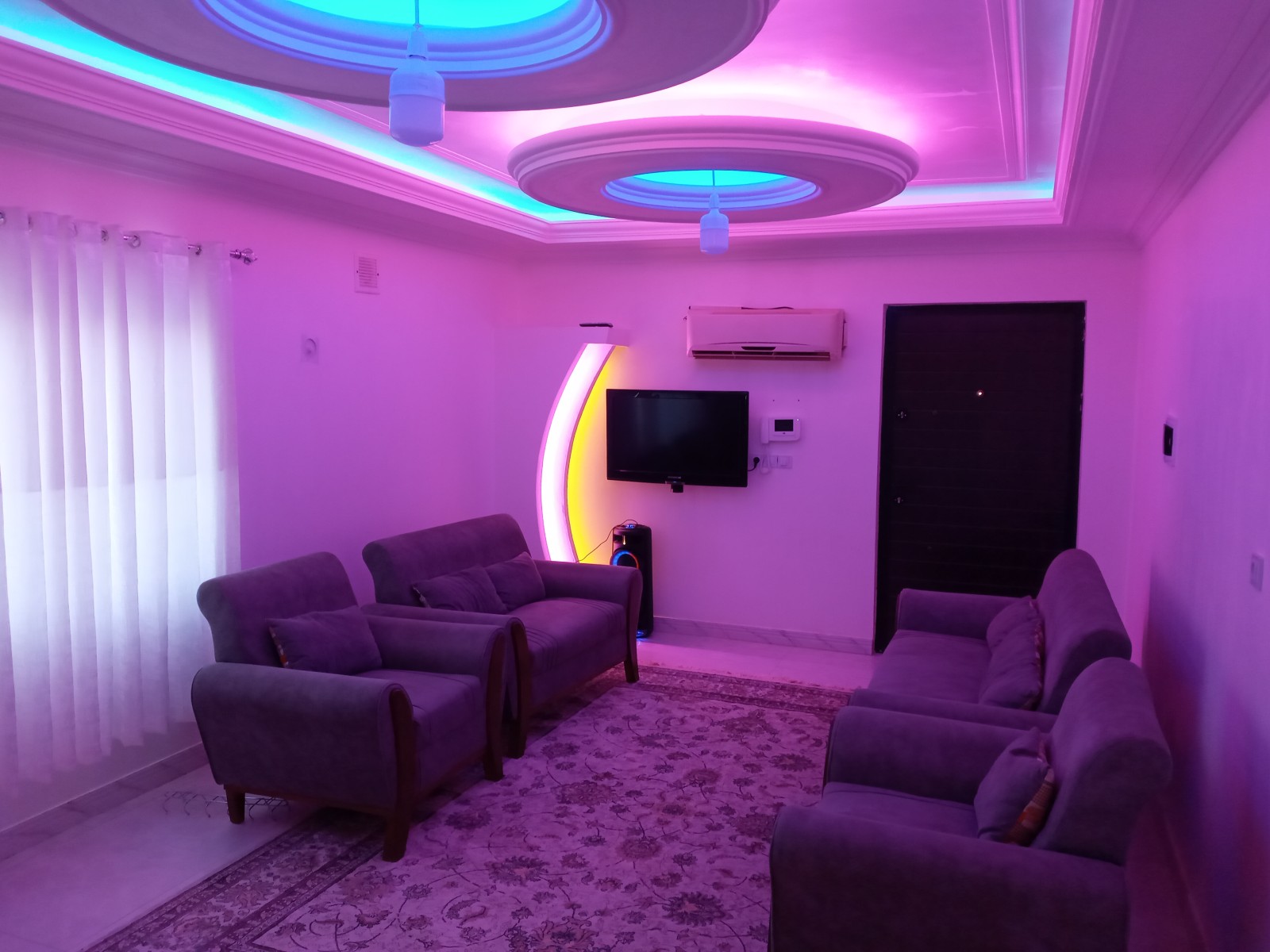 اتاق پذیرایی