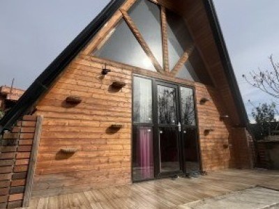 کلبه چوبی یاس