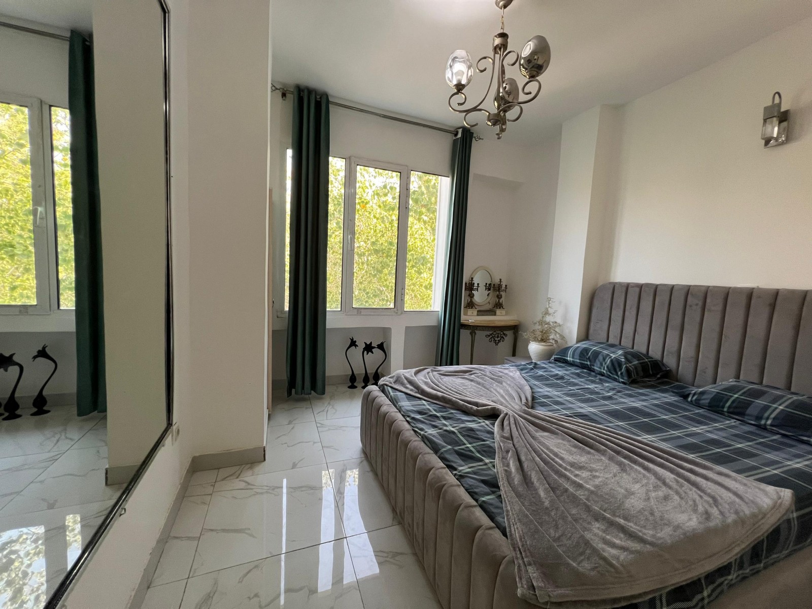 اتاق‌خواب 1