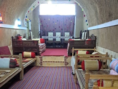 بوم گردی خالو عباس "اتاق گروهی"
