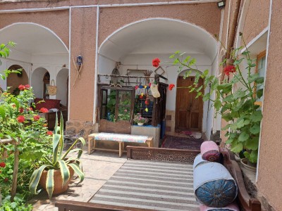 بوم گردی خالو عباس "اتاق حوض"