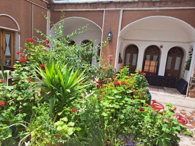 بوم گردی خالو عباس "اتاق حوض"