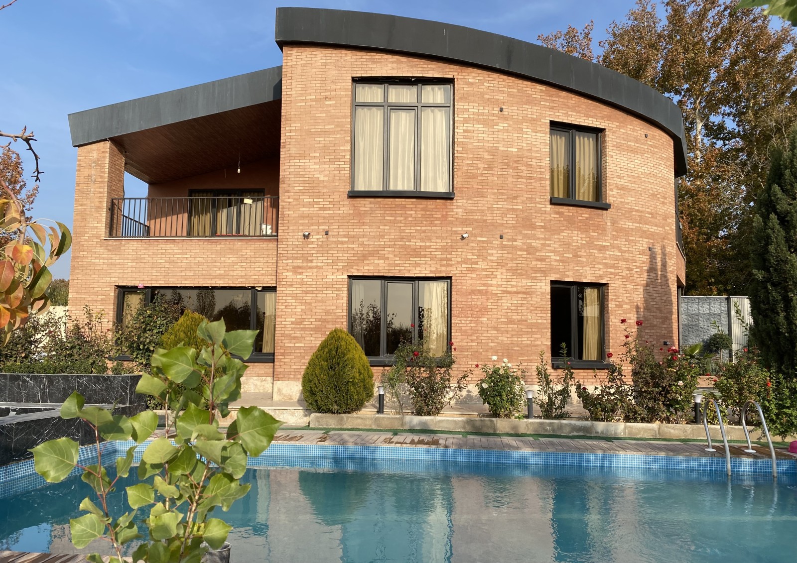 نمای ساختمان