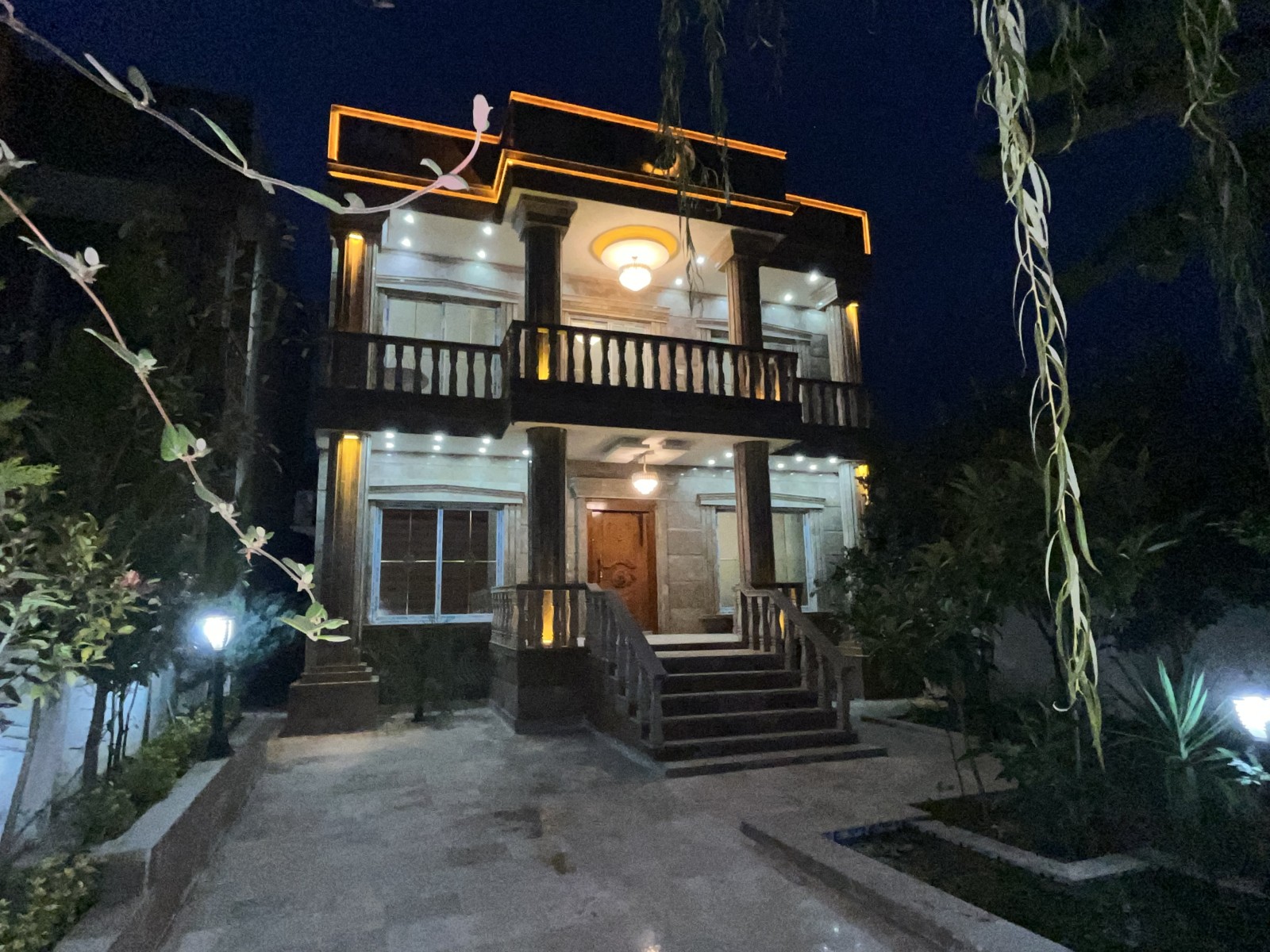 نمای ساختمان