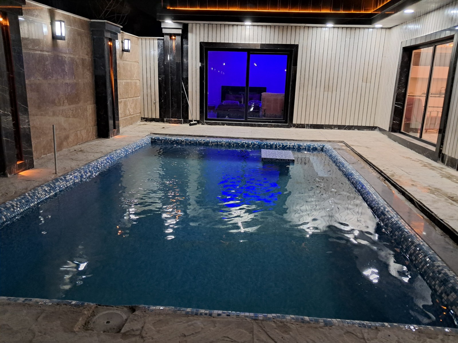 استخر استخر