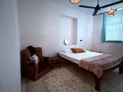 اقامتگاه بومگردی چیل هاوس اتاق ماه