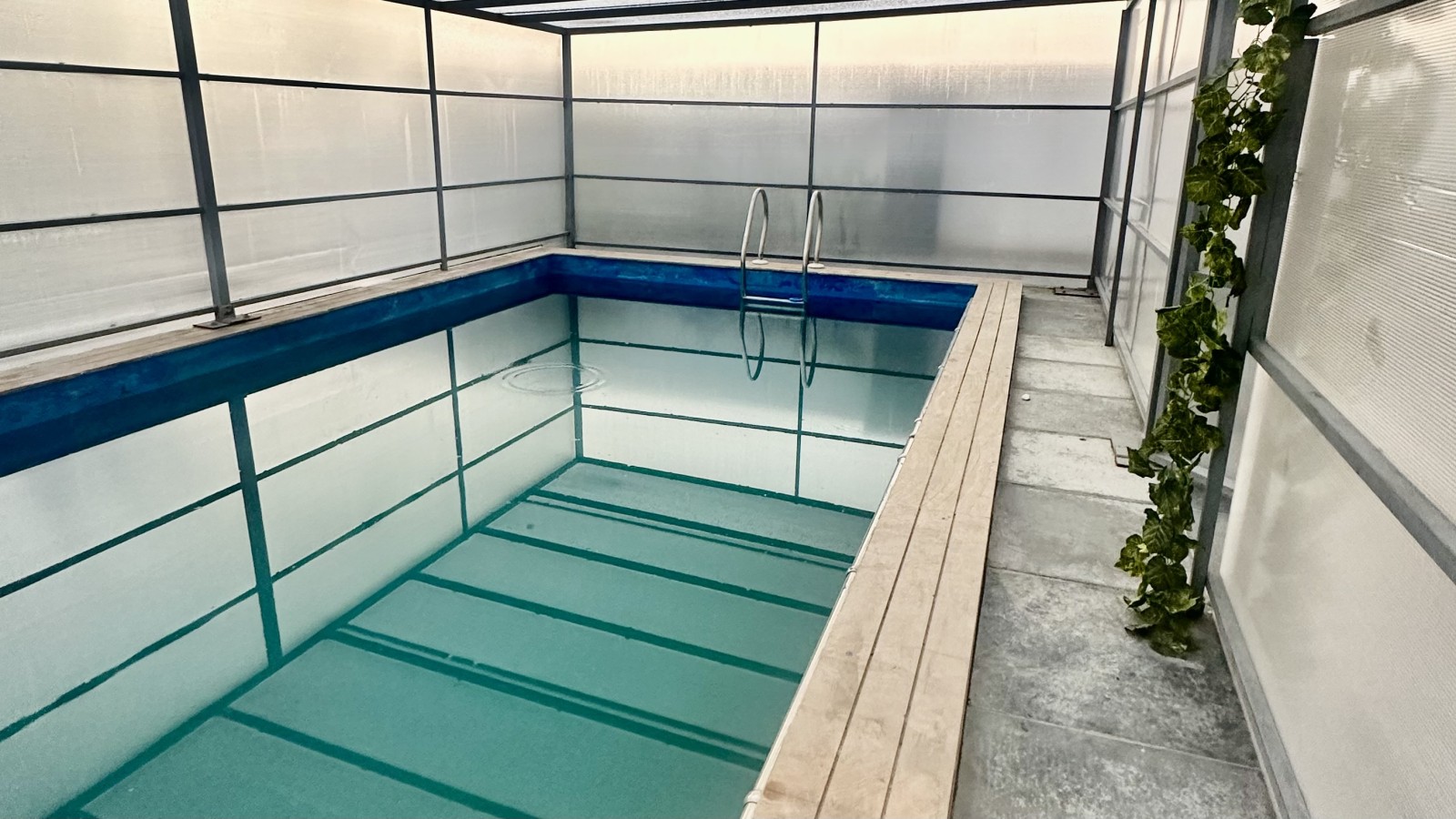 استخر استخر