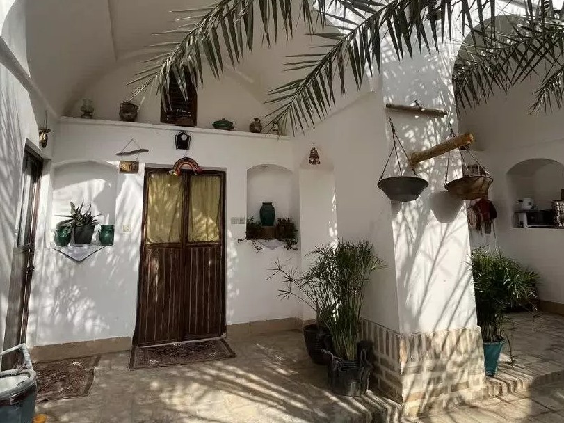 حیاط