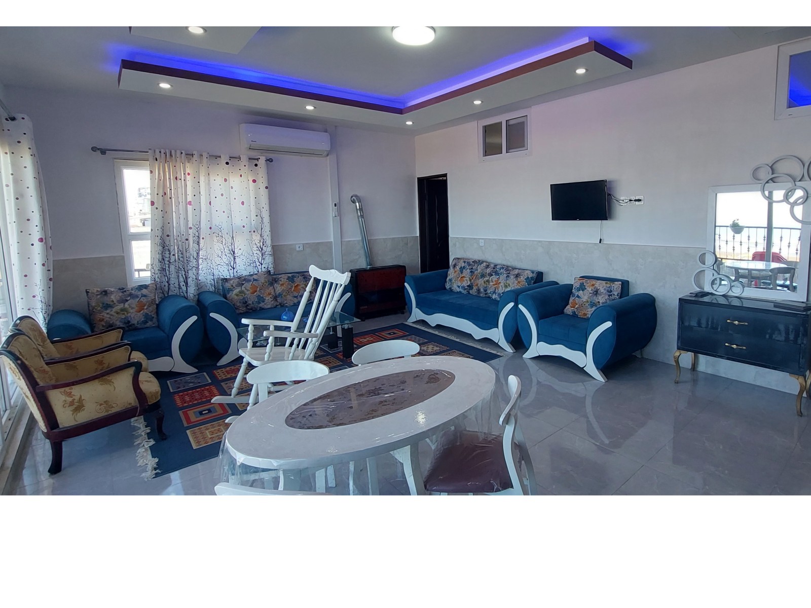 اتاق پذیرایی