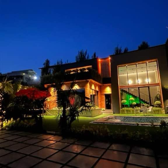 نمای ساختمان