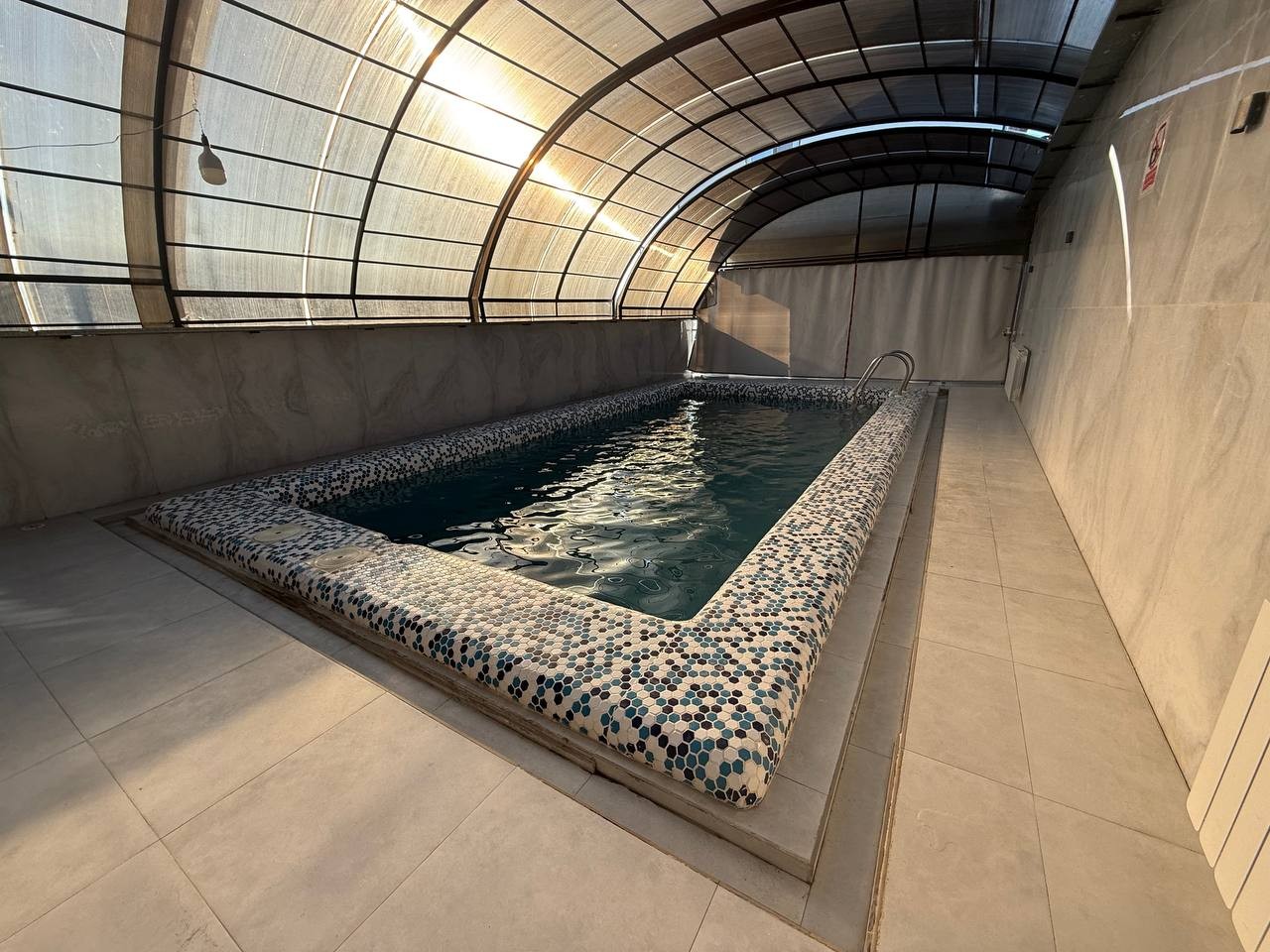 استخر استخر