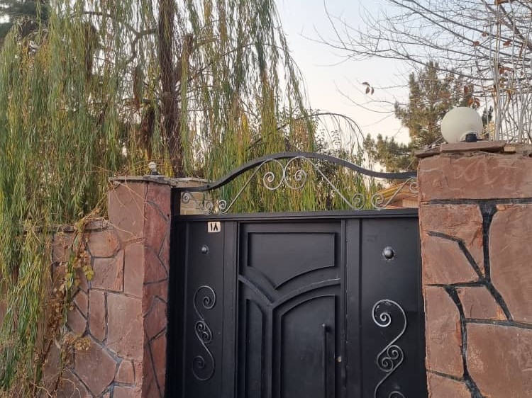 ورودی اقامتگاه ورودی اقامتگاه