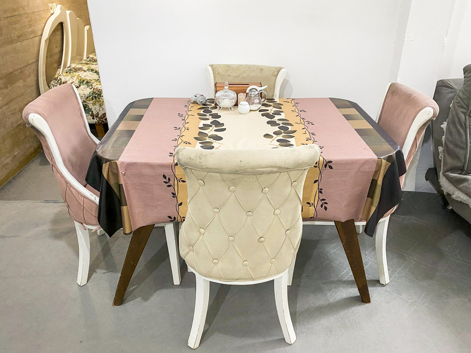 میز ناهارخوری میز ناهارخوری