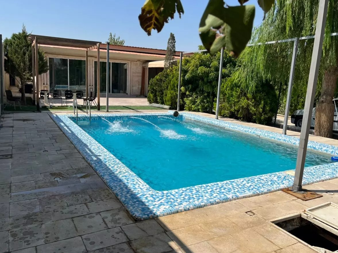 استخر استخر