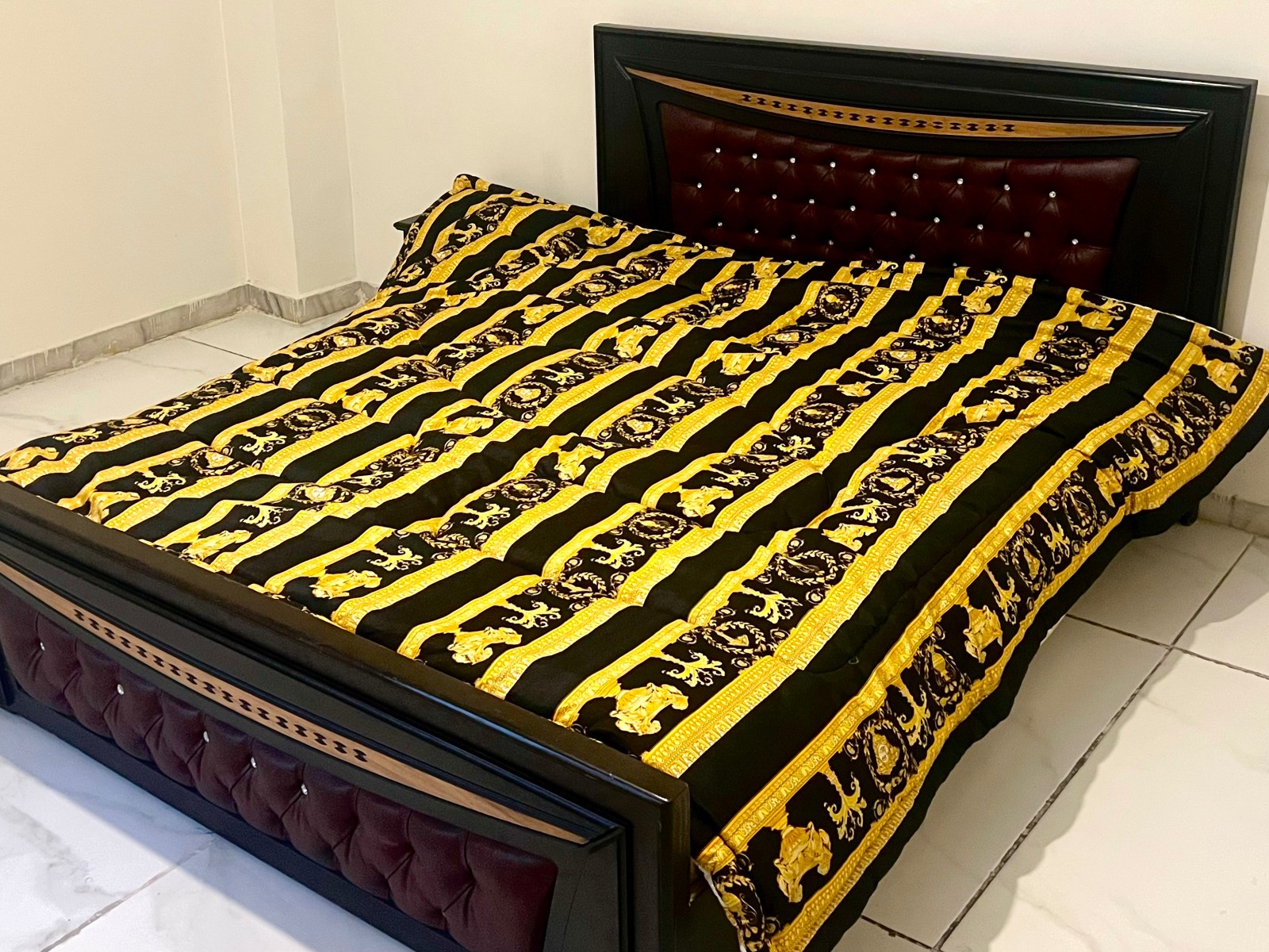 اتاق‌خواب 1