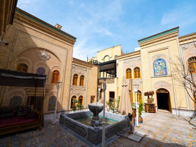 هتل سنتی آبمیرزا " اتاق الماس " (نزدیک حرم)
