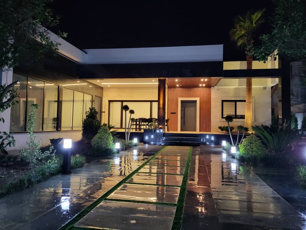 حیاط