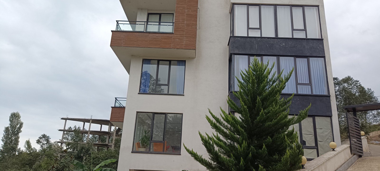 نمای ساختمان