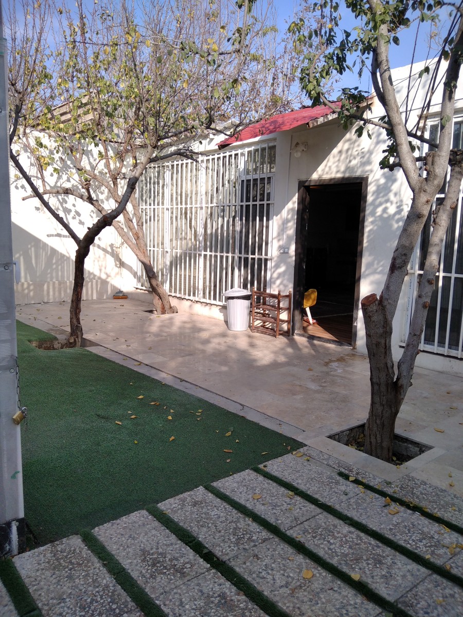 ورودی اقامتگاه ورودی اقامتگاه