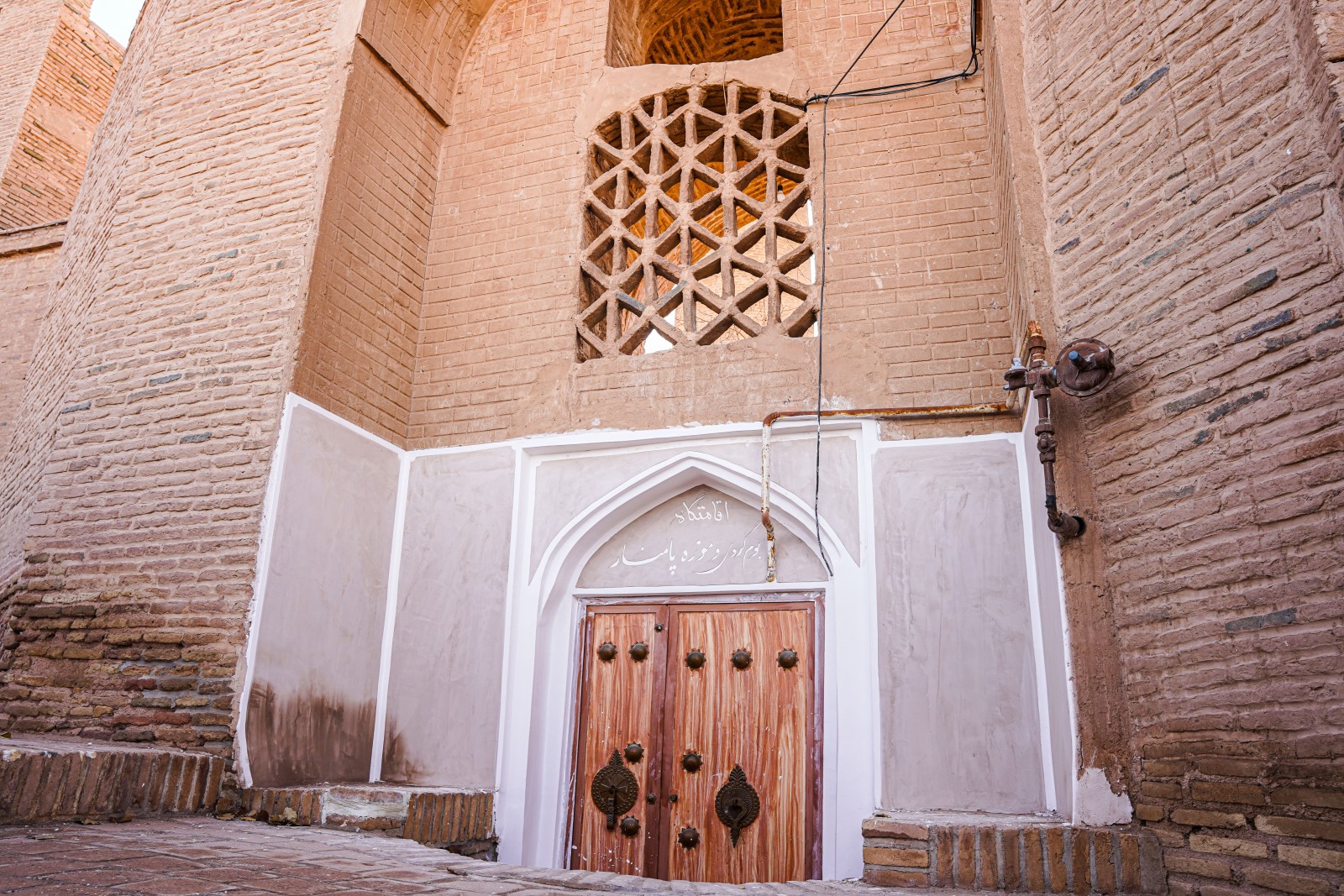 ورودی اقامتگاه