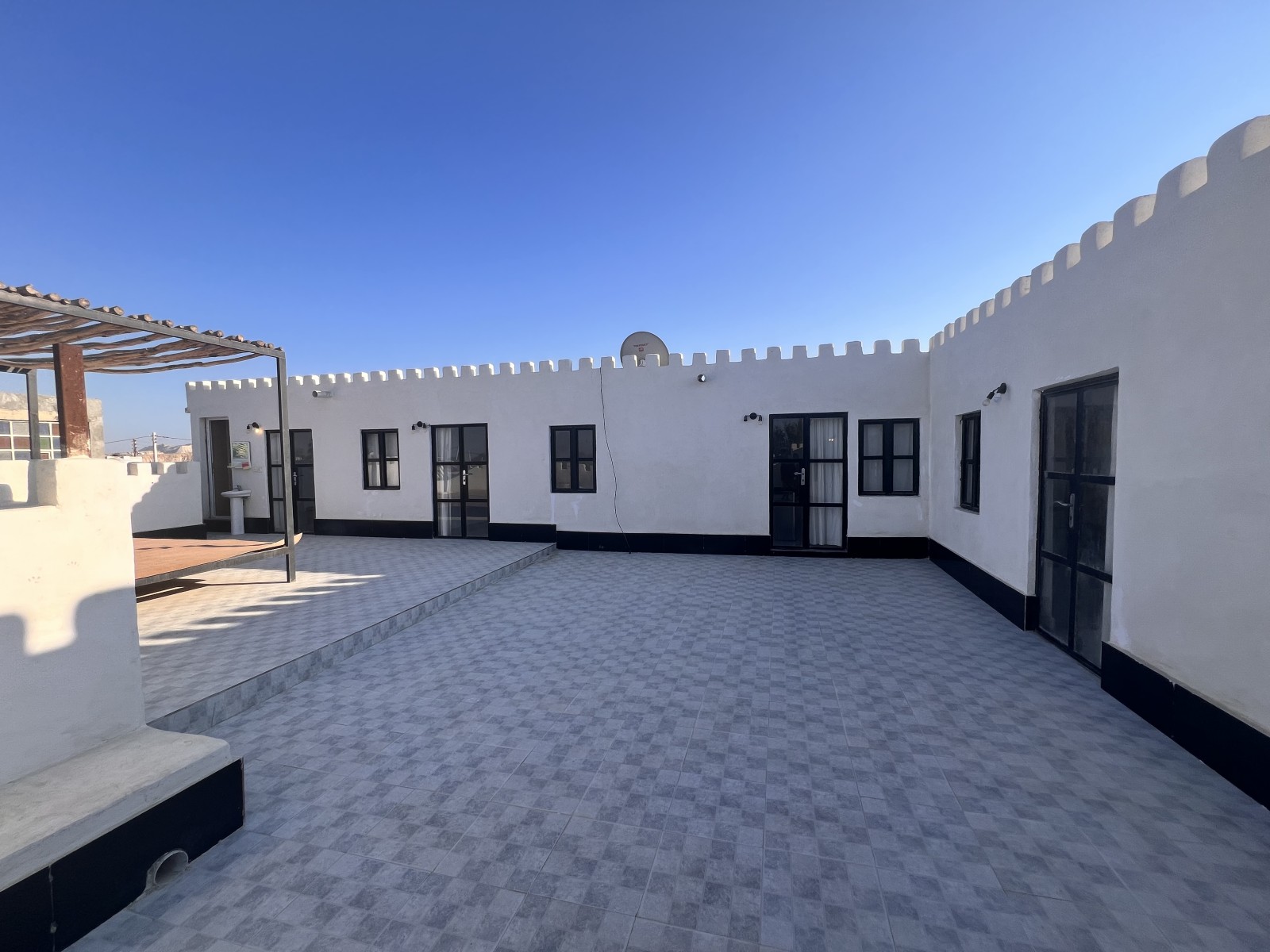 حیاط