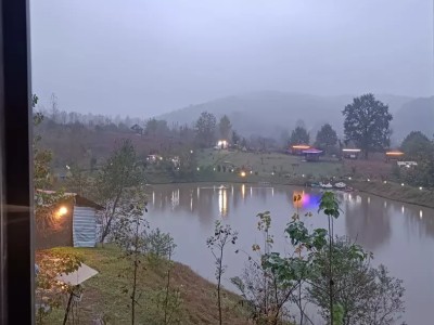 کلبه سوئیسی "ناندینا" در لاهیجان