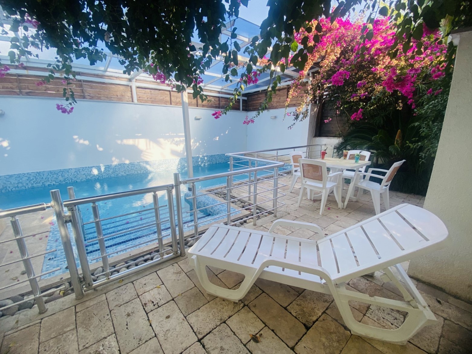 صندلی استخری