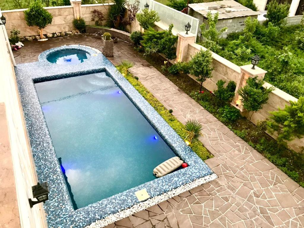 استخر و جکوزی