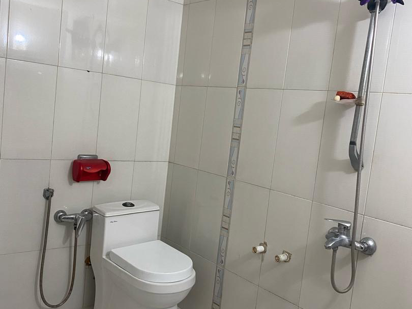 سرویس بهداشتی و حمام سرویس بهداشتی و حمام