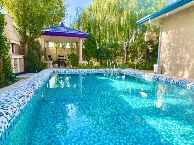 ویلا سه خوابه کردان  با استخر آبگرم بید مجنون ۶۰۰ متر