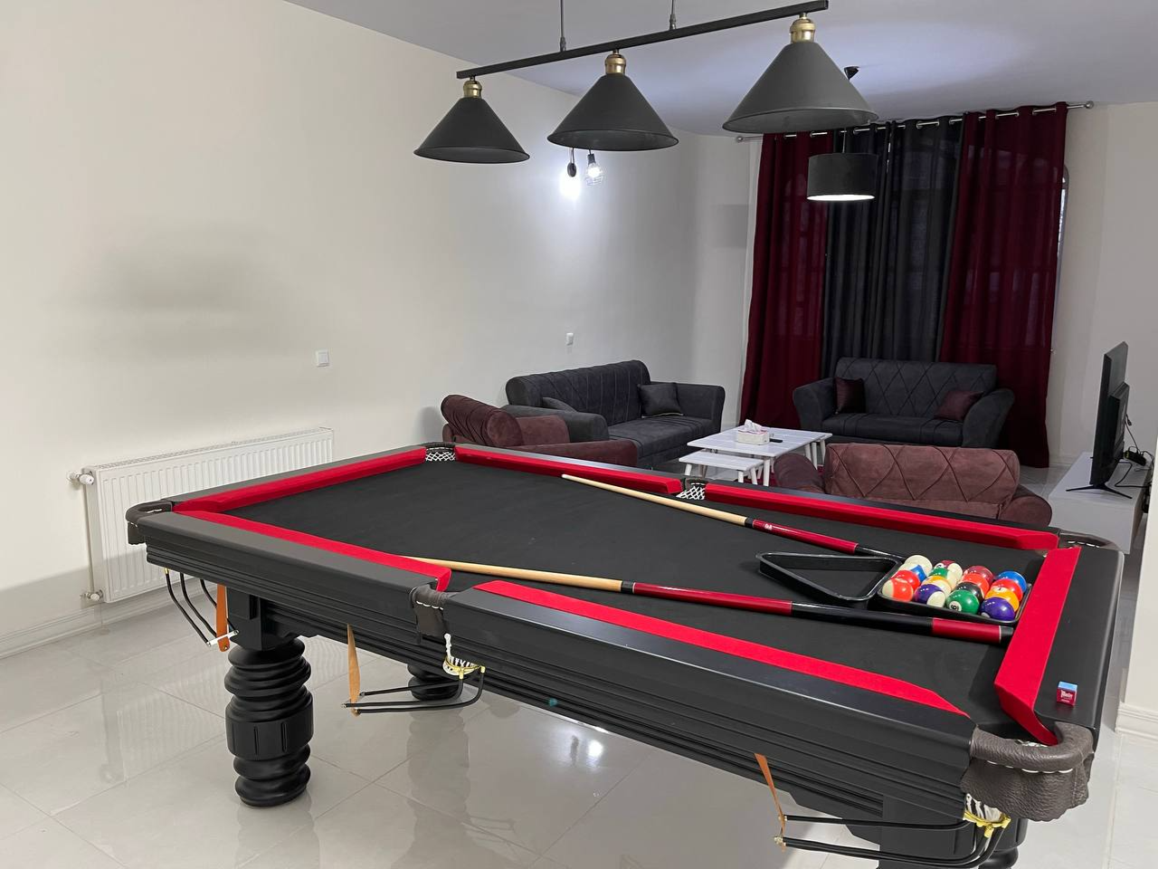 میز بیلیارد میز بیلیارد