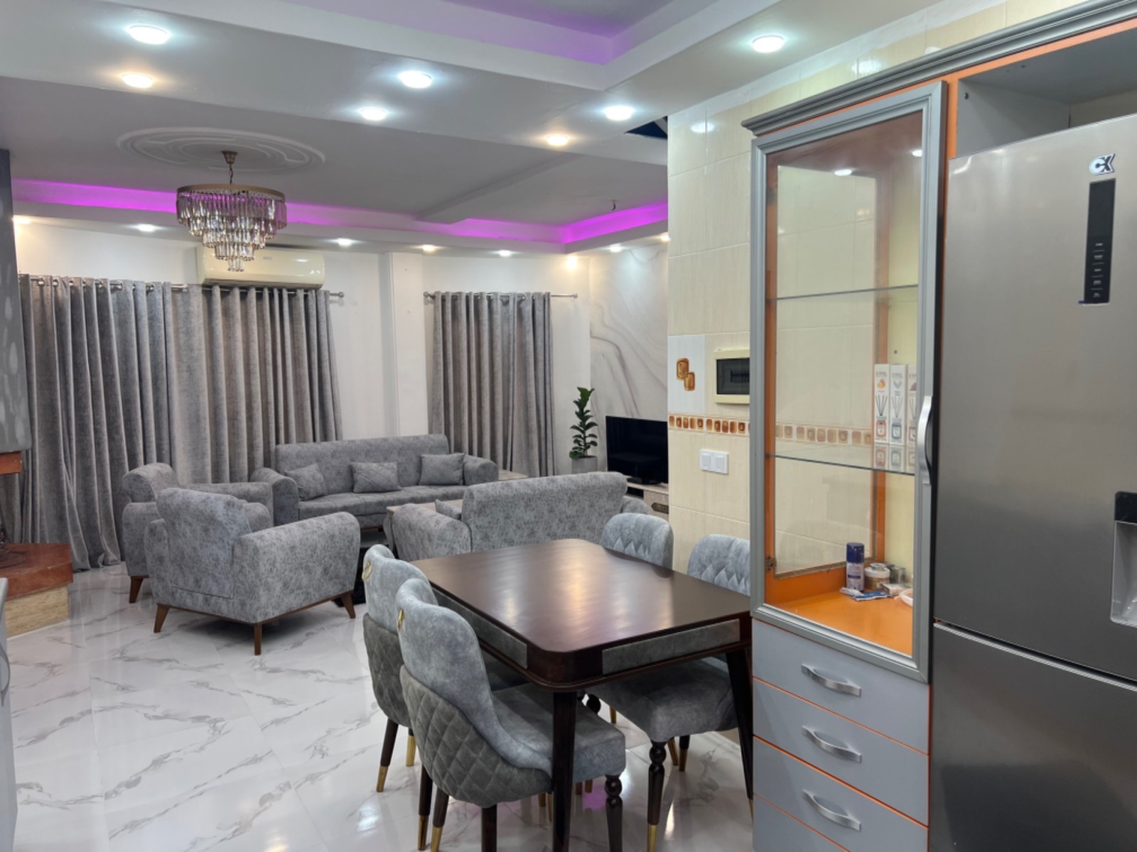 اتاق پذیرایی
