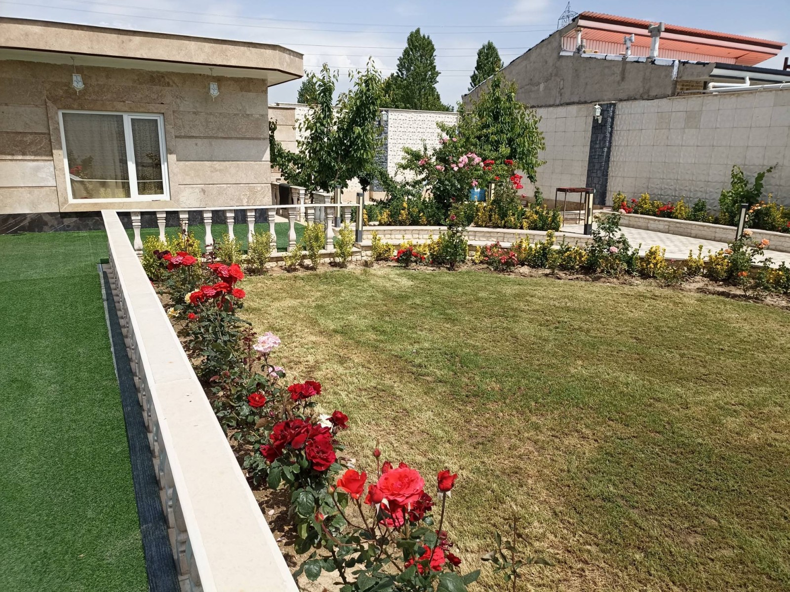 نمای بیرونی ساختمان نمای بیرونی ساختمان