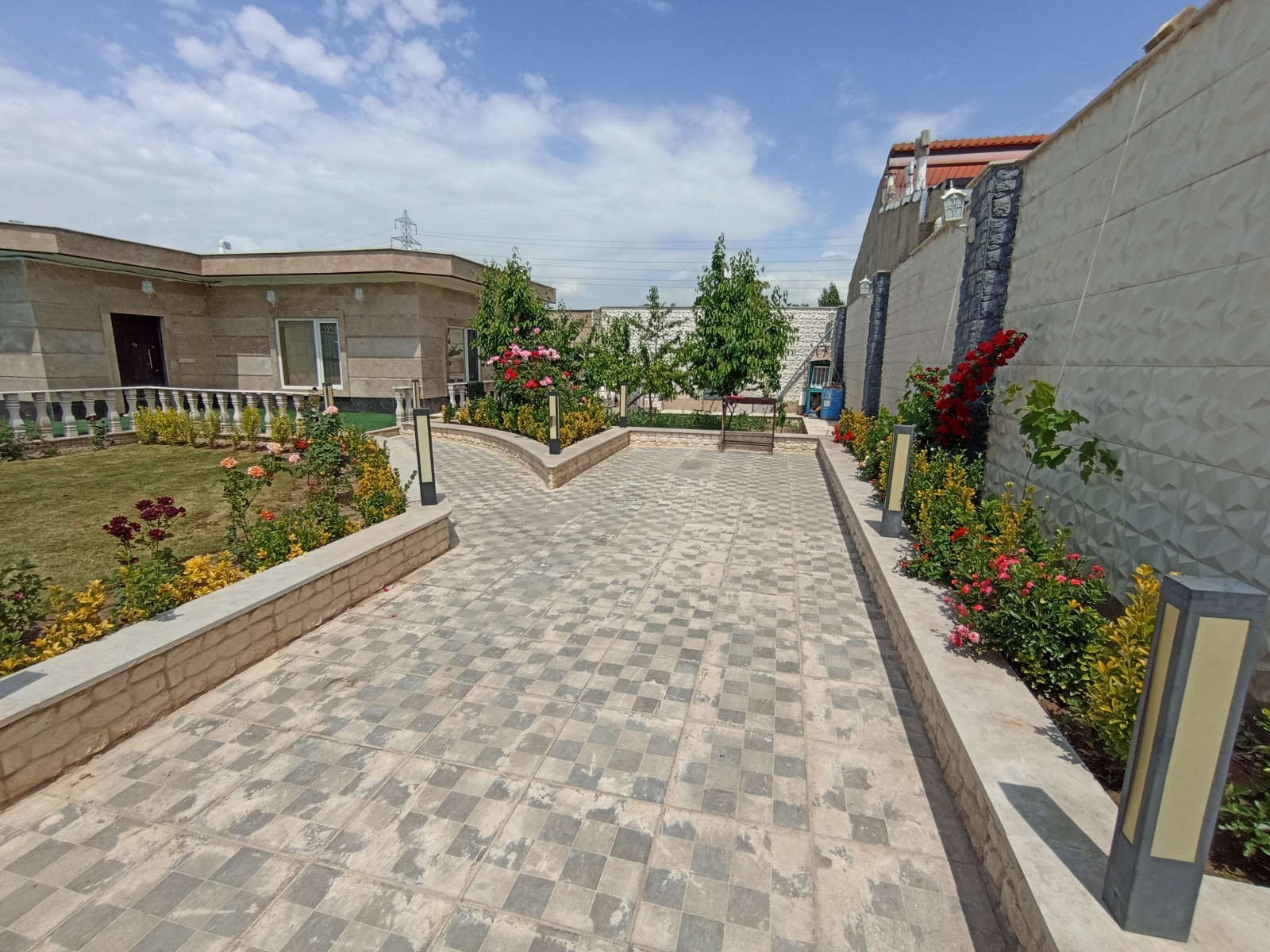 نمای بیرونی ساختمان نمای بیرونی ساختمان