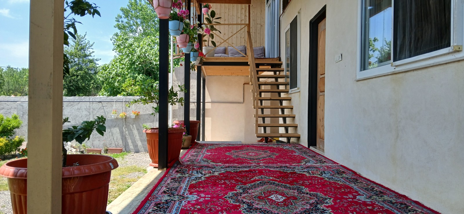 ورودی اقامتگاه