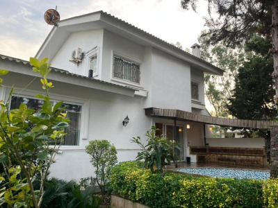 ویلای دوبلکس سه خوابه با حیاطی فضاسازی شده و دنج ویلای دوبلکس سه خوابه با حیاطی فضاسازی شده و دنج